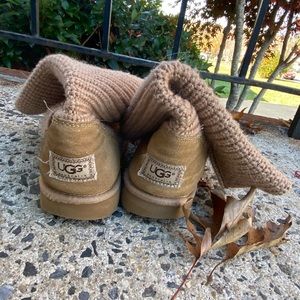 Ugg knit boots